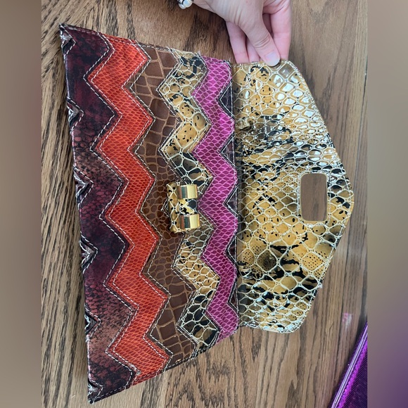 Multicoloured snake print clutch - Picture 5 of 5